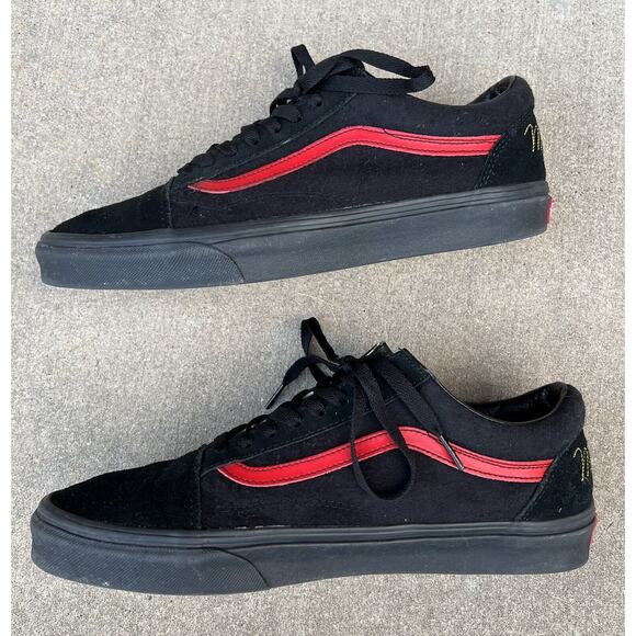 Vans Disney Mickey Mouse Low Top Skate Shoes Mens Size 11 / Womens 12.5 Blk Red main image 5